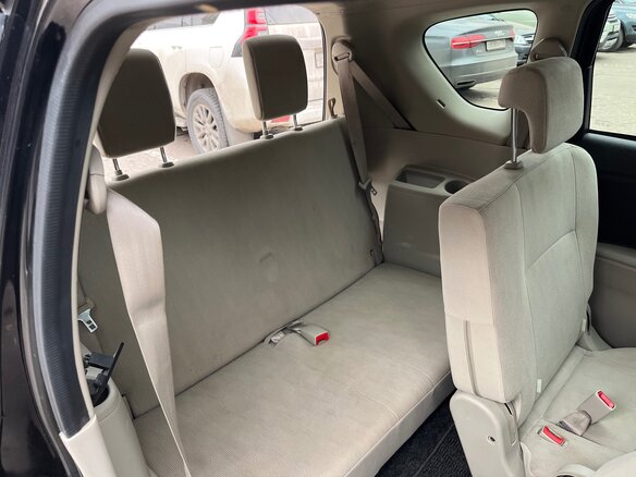 2009 Toyota Passo Sette, чёрный, 710000 рублей - вид 17