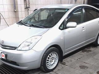 2007 Toyota Prius II Рестайлинг (XW20), серебристый, 695000 рублей, вид 3