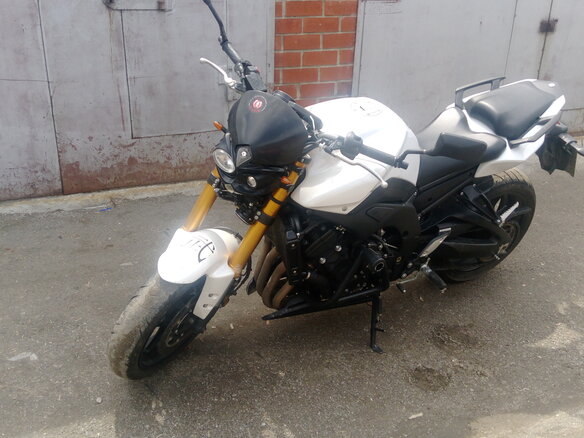 2012 Yamaha FZ8, белый, 700000 рублей - вид 2