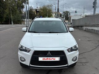 2012 Mitsubishi Outlander II Рестайлинг, белый, 1350000 рублей, вид 2