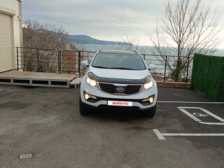 2011 Kia Sportage III, белый, 1300000 рублей, вид 2