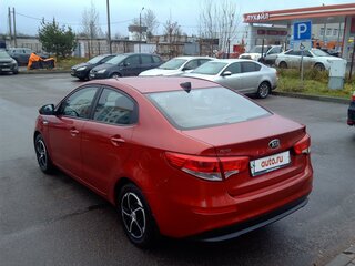 2017 Kia Rio III Рестайлинг, красный, 750000 рублей, вид 4