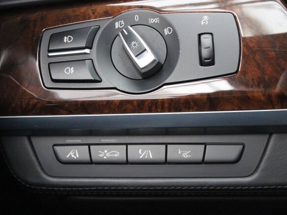 2011 BMW 7 серии Long 760Li V (F01/F02/F04), чёрный, 2600000 рублей - вид 15