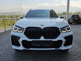 2023 BMW X6 40i III (G06), белый, 10990000 рублей, вид 1