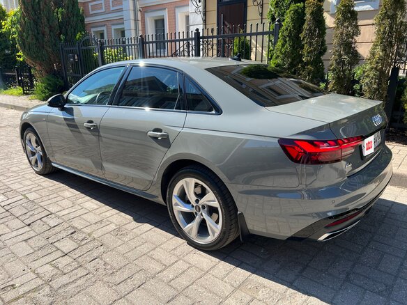 2020 Audi A4 40 TFSI V (B9) Рестайлинг, серый, 3999000 рублей - вид 15