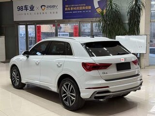 2022 Audi Q3 35 TFSI II (F3), белый, 1975000 рублей, вид 4