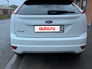 2010 Ford Focus II Рестайлинг, белый, 560000 рублей, вид 3