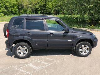 2017 Chevrolet Niva I Рестайлинг, зелёный, 660000 рублей, вид 5
