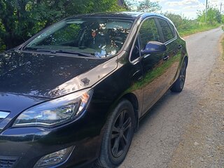 2010 Opel Astra J, чёрный, 800000 рублей, вид 1