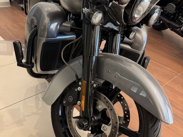 2019 Harley-Davidson CVO Limited, серый, 4700000 рублей - вид 5