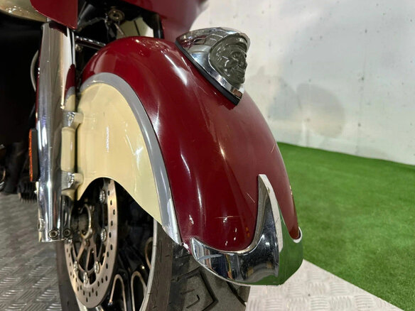 2015 Indian Roadmaster, красный, 920000 рублей - вид 30