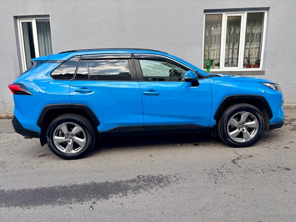 2020 Toyota RAV4 V (XA50), синий, 2720000 рублей - вид 5