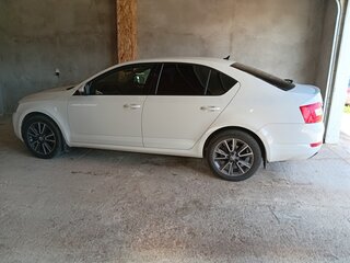 2013 Skoda Octavia III (A7), белый, 1430000 рублей, вид 4