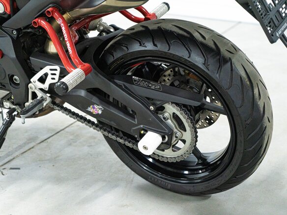 2019 Aprilia SL 900 Shiver, серебристый - вид 10