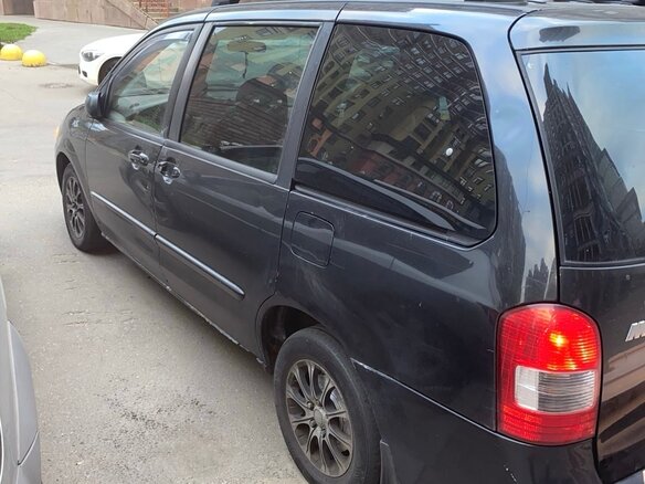 2001 Mazda MPV II (LW), чёрный, 350000 рублей - вид 3