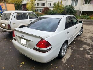 2001 Toyota Mark II IX (X110), белый, 950000 рублей, вид 1