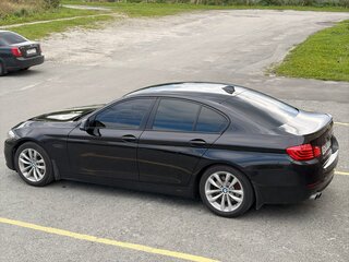 2013 BMW 5 серии 520i VI (F10/F11/F07) Рестайлинг, чёрный, 1650000 рублей, вид 4