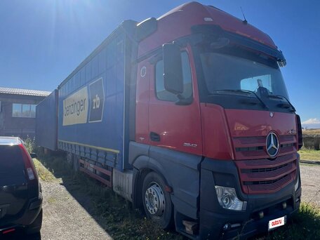 2015 Mercedes-Benz Actros, пурпурный, 11990000 рублей, вид 3