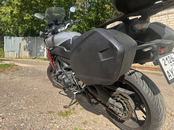 2019 Yamaha MT-09 Tracer (FJ-09), серый - вид 5