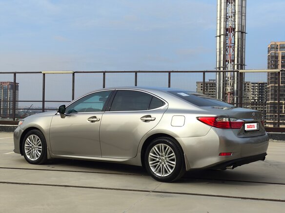 2014 Lexus ES 250 VI, серый, 1699000 рублей - вид 4