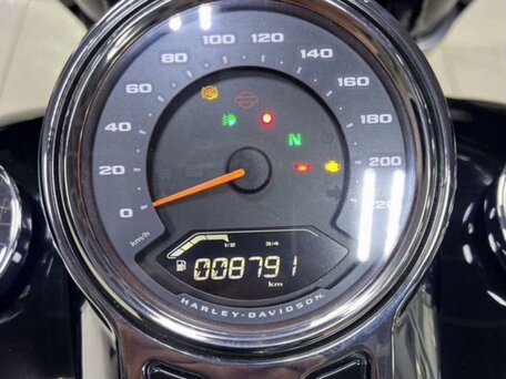 2020 Harley-Davidson Sport Glide, чёрный, 1570000 рублей, вид 3