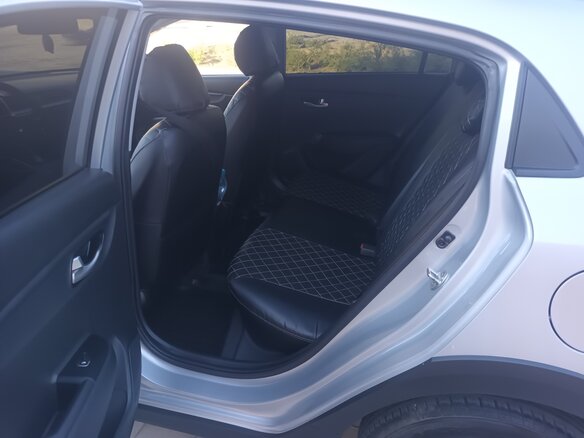 2021 Kia Rio X IV Рестайлинг, серебристый, 1850000 рублей - вид 24