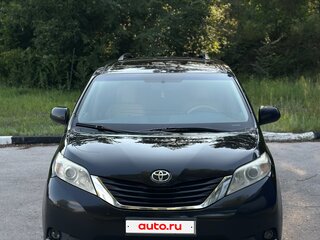 2014 Toyota Sienna III Рестайлинг, чёрный, 2150000 рублей, вид 2