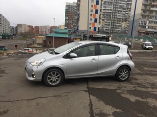 2014 Toyota Aqua I Рестайлинг, серый, 920000 рублей, вид 4