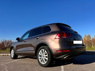 2010 Volkswagen Touareg II, коричневый, 1770000 рублей, вид 5