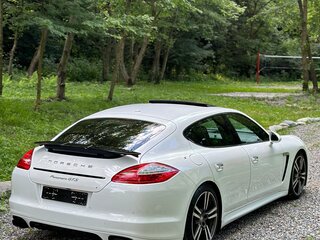 2013 Porsche Panamera GTS I, белый, 2700000 рублей, вид 5