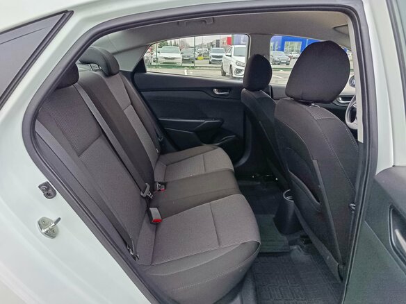 2019 Hyundai Solaris II, белый, 1364995 рублей - вид 14