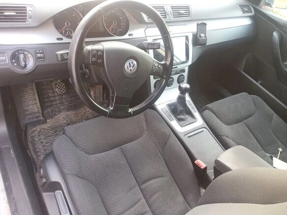 2009 Volkswagen Passat B6, серебристый, 630000 рублей - вид 10