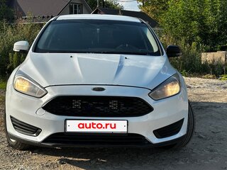 2017 Ford Focus III Рестайлинг, белый, 600000 рублей, вид 2