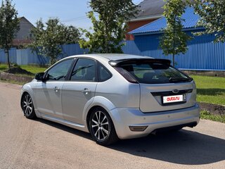 2009 Ford Focus II Рестайлинг, серебристый, 600000 рублей, вид 4