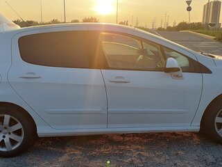 2011 Peugeot 308 I Рестайлинг, белый, 500000 рублей, вид 2