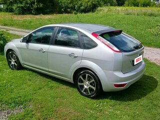 2009 Ford Focus II Рестайлинг, серебристый, 485000 рублей, вид 4