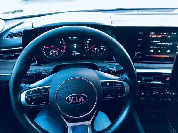 2020 Kia K5 III, белый, 1666000 рублей - вид 6