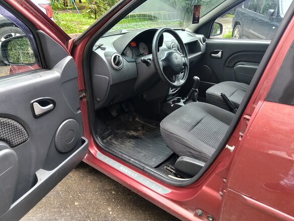 2009 Renault Logan I, красный, 359900 рублей - вид 8