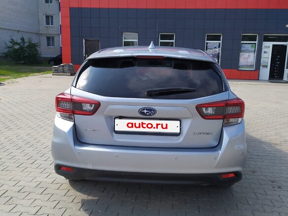 2020 Subaru Impreza V Рестайлинг, серый, 1450000 рублей - вид 4