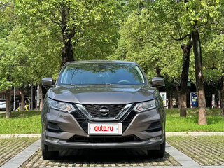 2022 Nissan Qashqai II Рестайлинг, серебристый, 1796000 рублей, вид 2