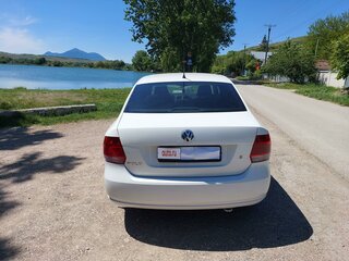 2011 Volkswagen Polo V, белый, 830000 рублей, вид 4
