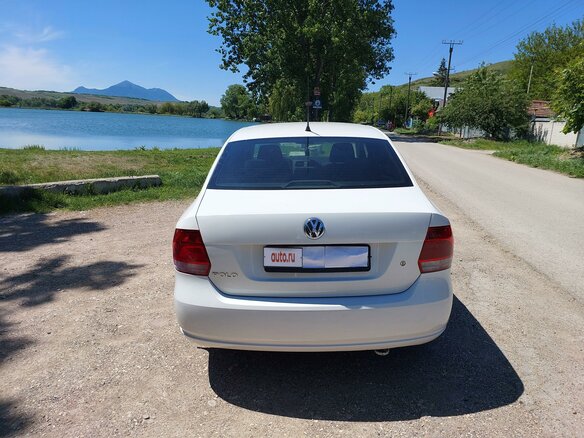 2011 Volkswagen Polo V, белый, 830000 рублей - вид 3
