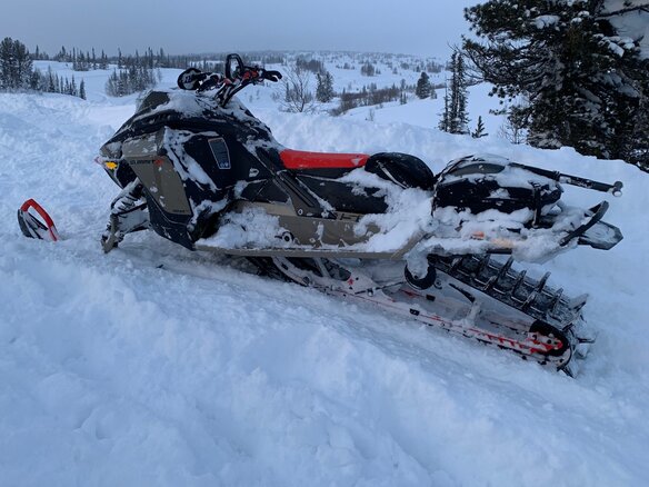 2021 BRP Ski-Doo Summit 850, золотистый, 2100000 рублей - вид 1