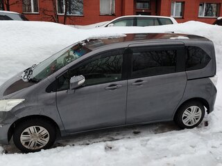 2013 Honda Freed I Рестайлинг, серый, 1125000 рублей, вид 3