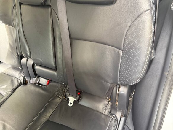 2011 Mitsubishi Outlander II Рестайлинг, белый, 1200000 рублей - вид 17
