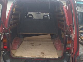 1997 Nissan Vanette Cargo III, красный, 135000 рублей, вид 2