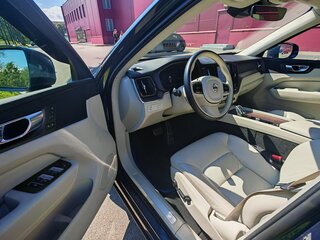 2021 Volvo XC60 II Рестайлинг, синий, 5100000 рублей, вид 1