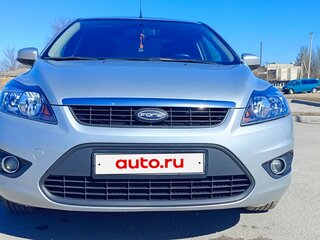 2009 Ford Focus II Рестайлинг, серебристый, 670000 рублей, вид 1