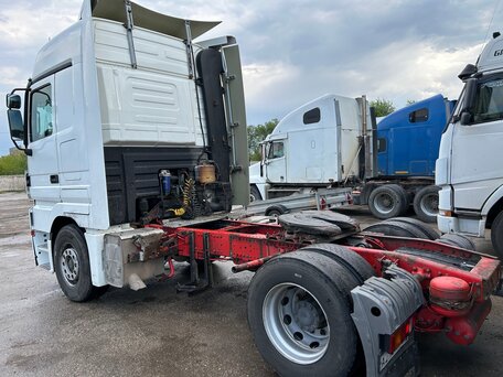 2006 Mercedes-Benz Actros, белый, 2600000 рублей, вид 5