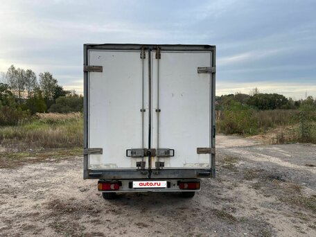 2013 Volkswagen Transporter, белый, 950000 рублей, вид 2